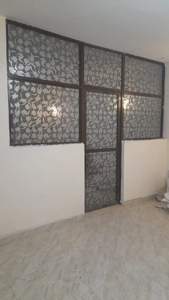 Security glass partition